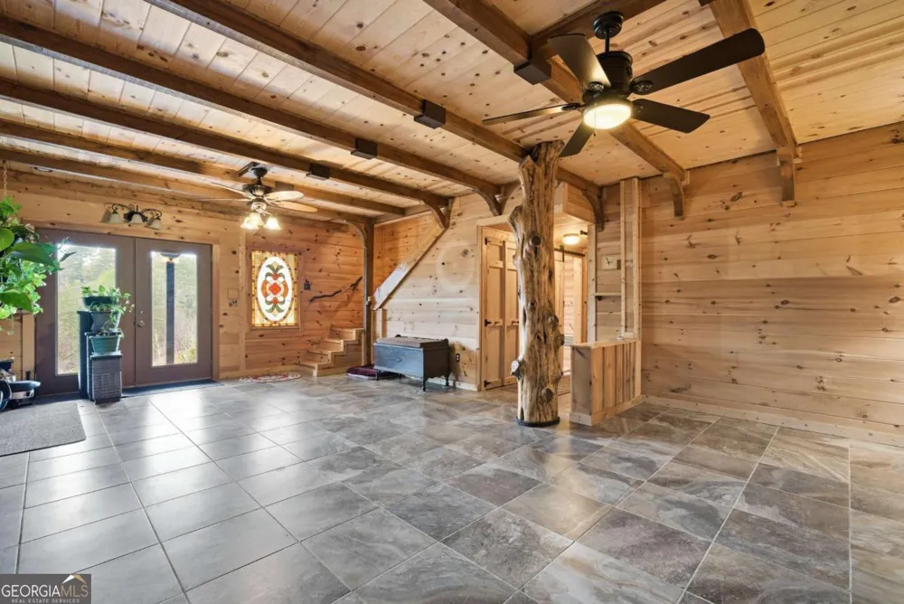246 Adams CIR Mineral Bluff, GA 30559