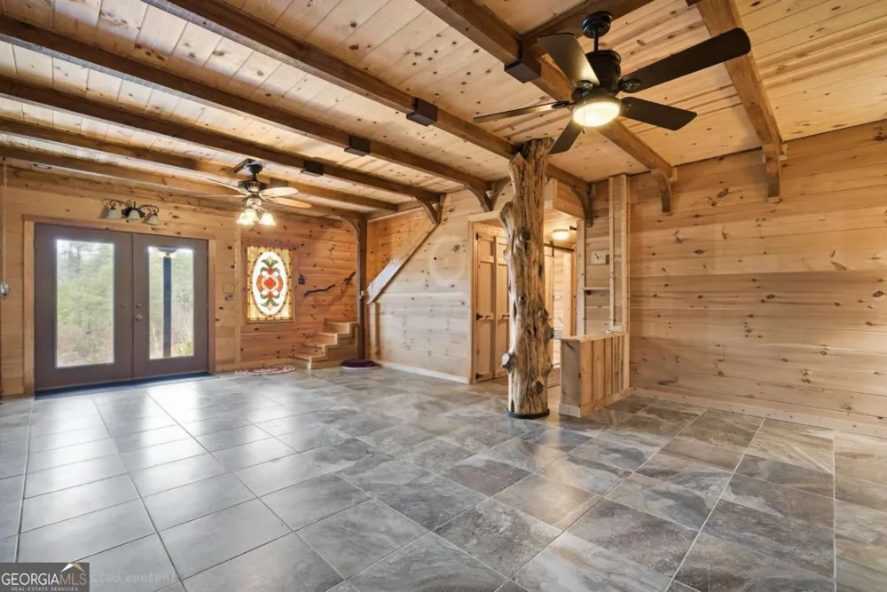246 Adams CIR Mineral Bluff, GA 30559