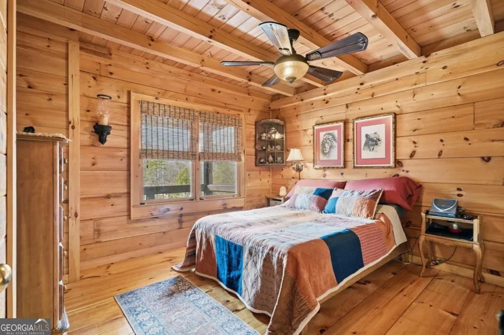 246 Adams CIR Mineral Bluff, GA 30559