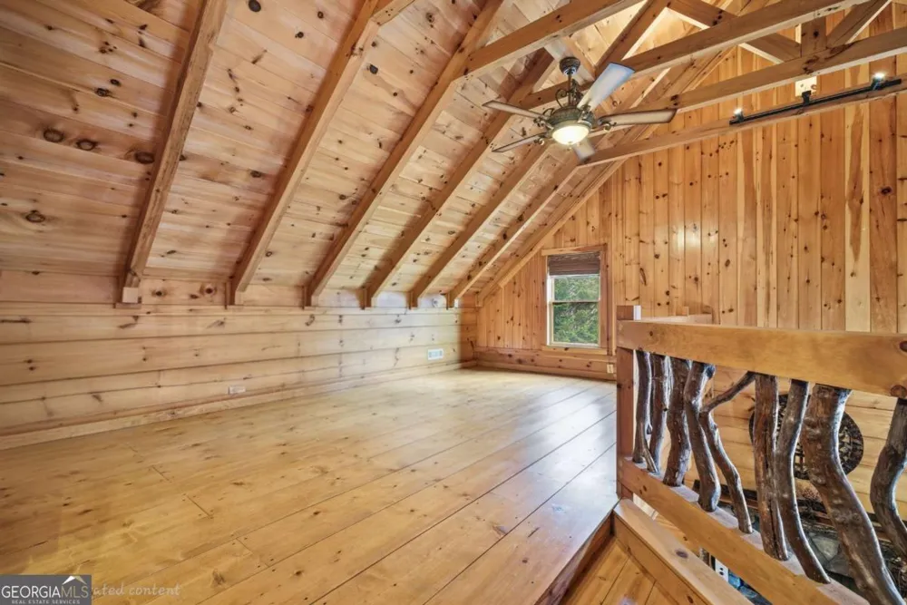 246 Adams CIR Mineral Bluff, GA 30559