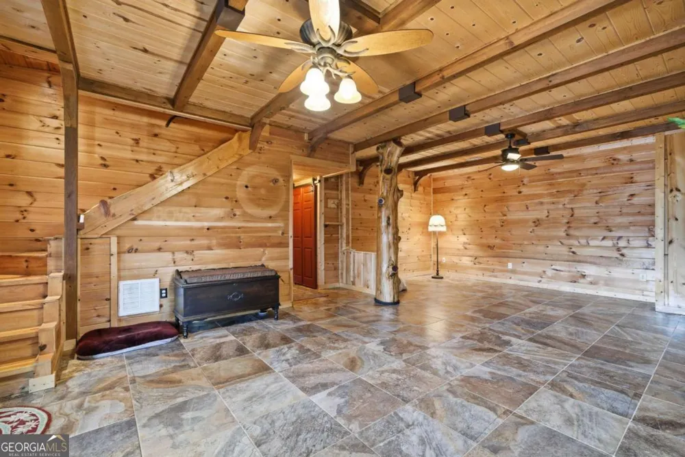 246 Adams CIR Mineral Bluff, GA 30559