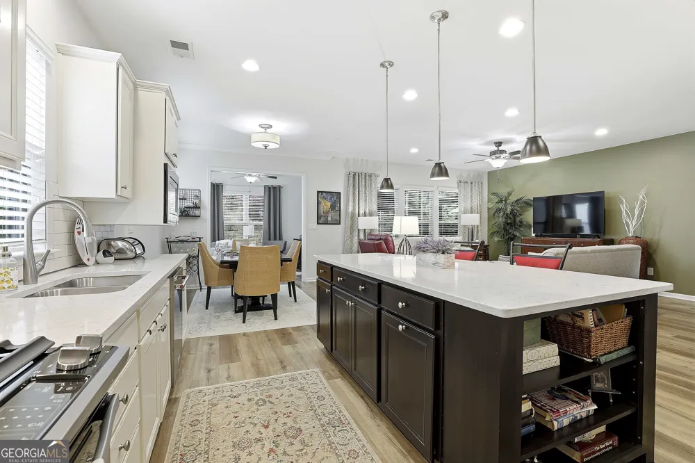 213 Florence RD Peachtree City, GA 30269