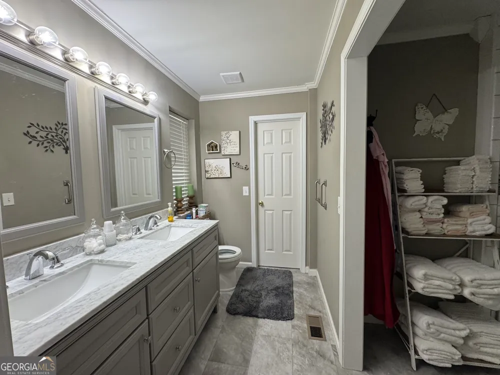 500 Hicks RD Toccoa, GA 30577