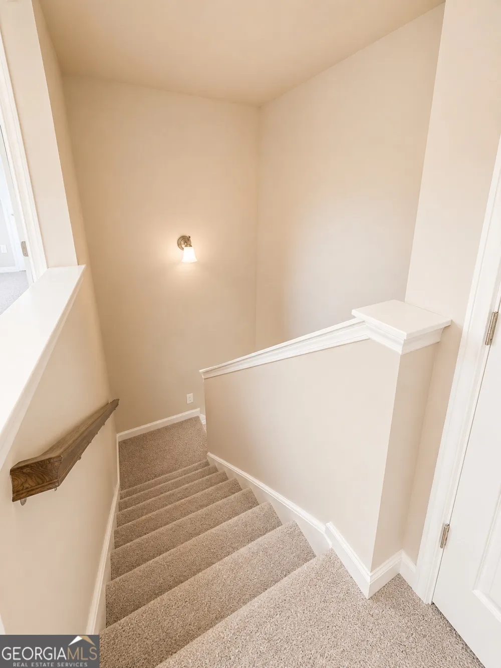 987 Soapstone DR Cornelia, GA 30531