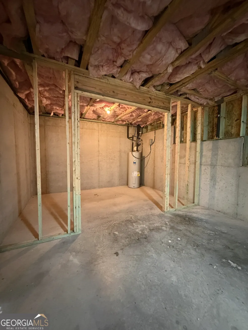 987 Soapstone DR Cornelia, GA 30531