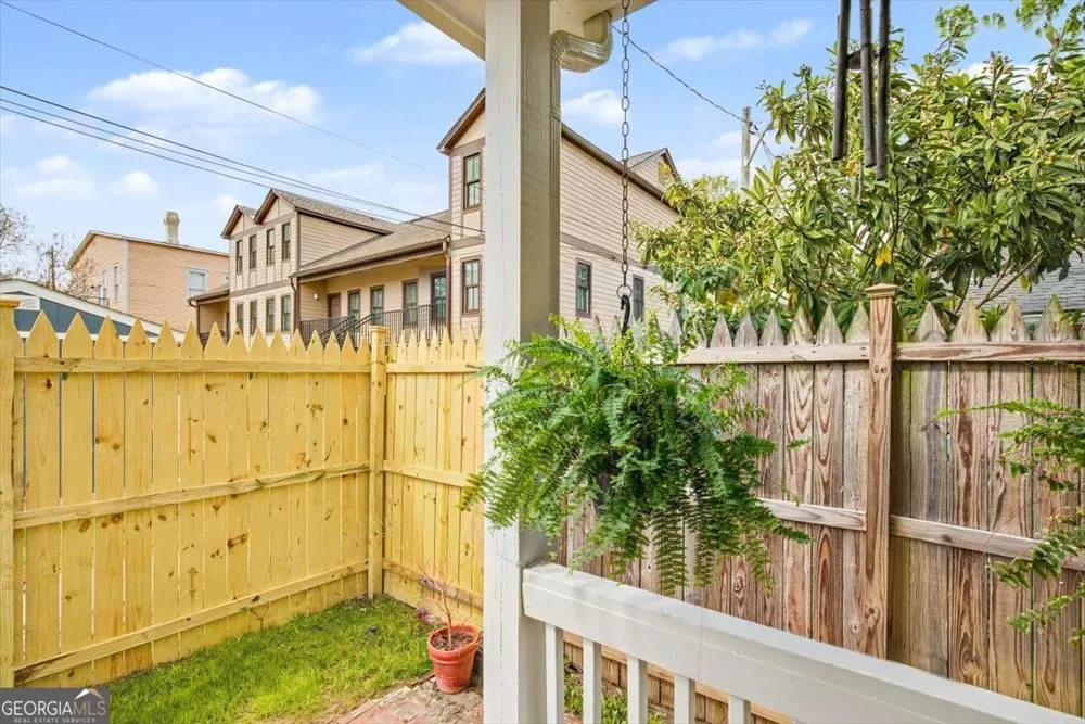 1007 Lincoln ST Savannah, GA 31401