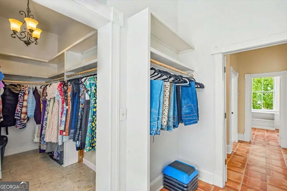 1007 Lincoln ST Savannah, GA 31401