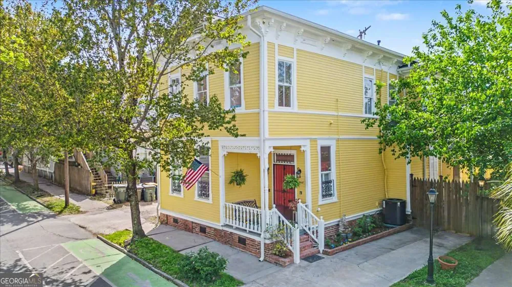 1007 Lincoln ST Savannah, GA 31401