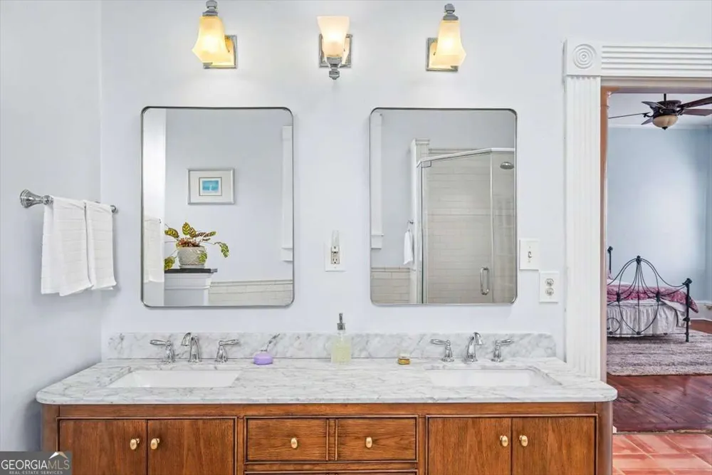 1007 Lincoln ST Savannah, GA 31401