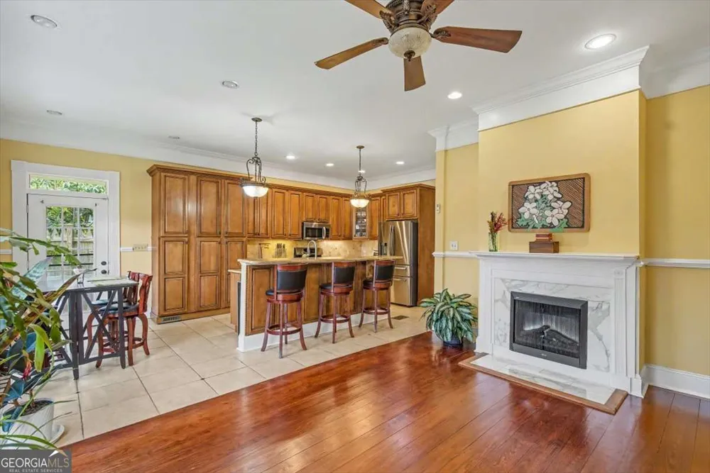 1007 Lincoln ST Savannah, GA 31401
