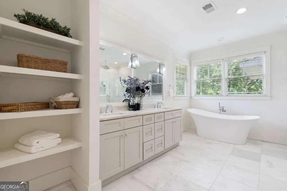 427 Nesbit ST Norcross, GA 30071