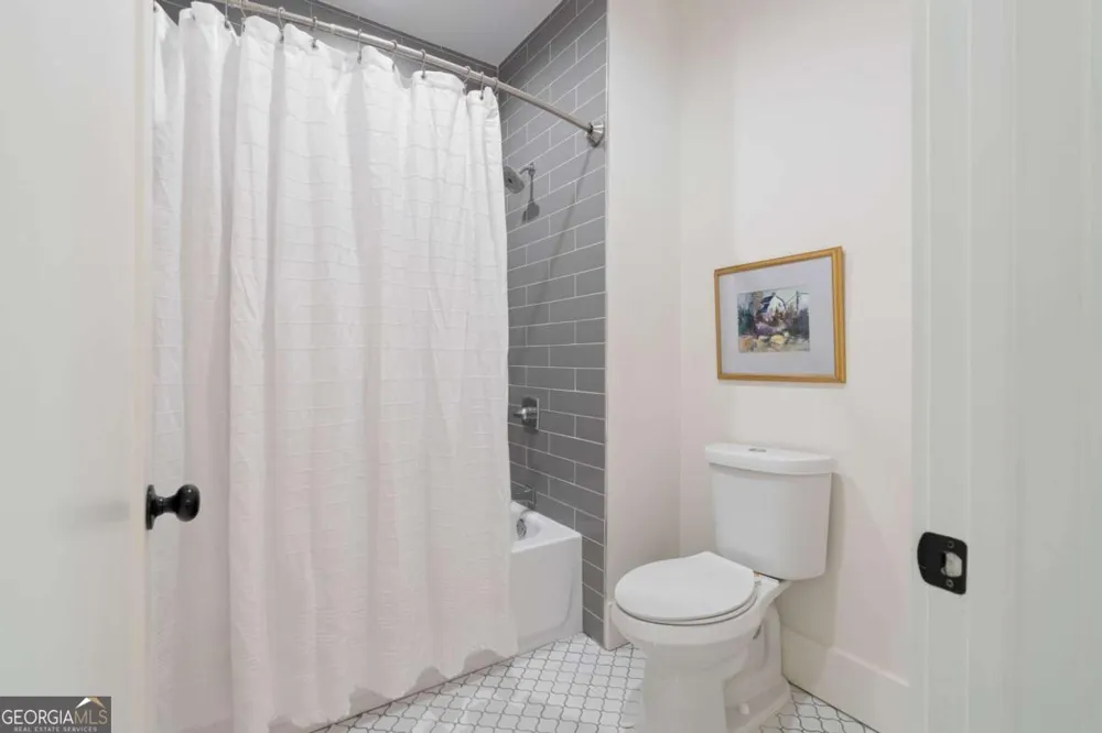 427 Nesbit ST Norcross, GA 30071