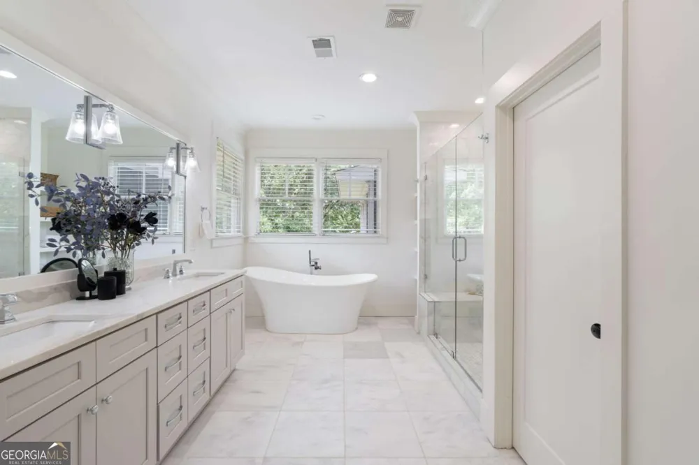 427 Nesbit ST Norcross, GA 30071