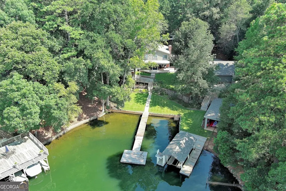 233 Pinetree RD Hamilton, GA 31811