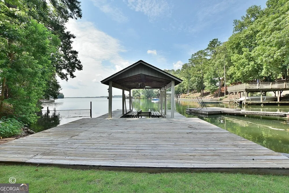 233 Pinetree RD Hamilton, GA 31811