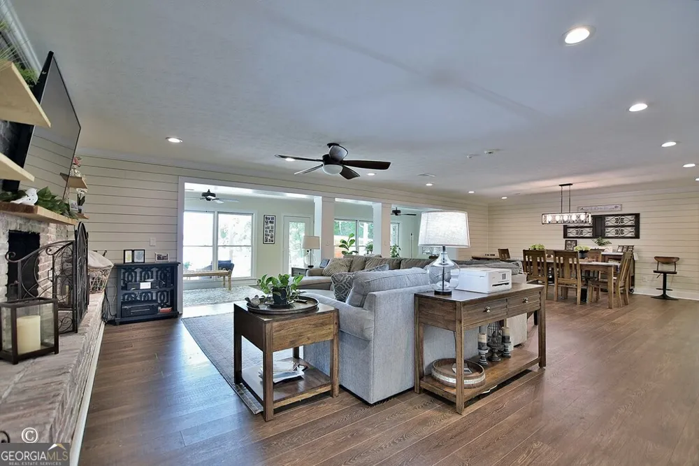 233 Pinetree RD Hamilton, GA 31811