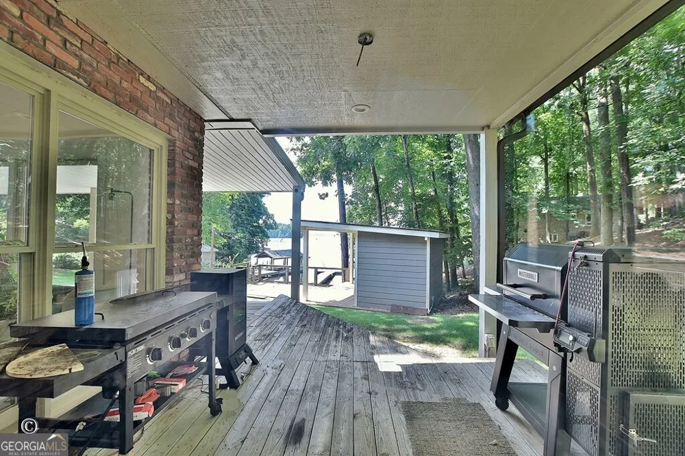 233 Pinetree RD Hamilton, GA 31811