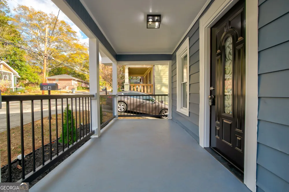 754 North AVE Hapeville, GA 30354