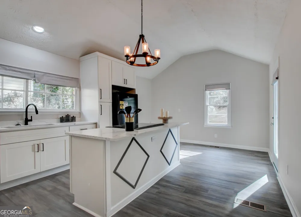 754 North AVE Hapeville, GA 30354