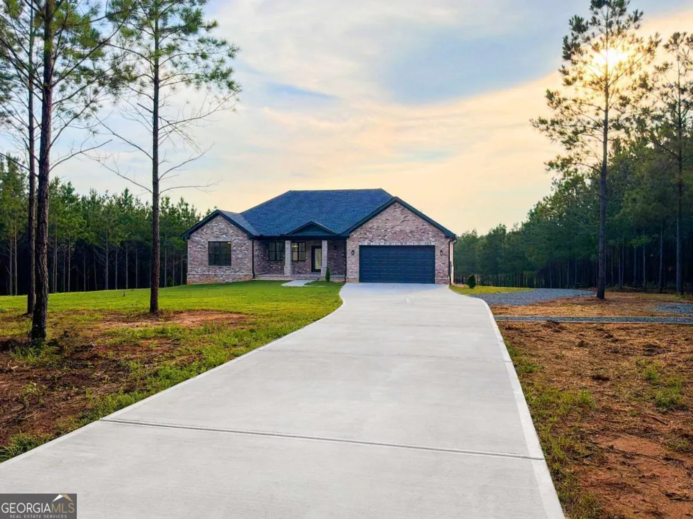 357 Bagley RD Forsyth, GA 31029