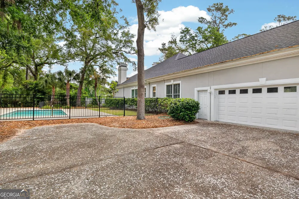 343 Major Wright RD St. Simons, GA 31522