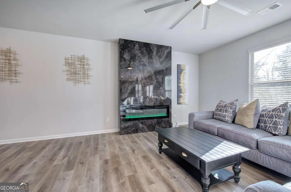 502 Mcginnis CIR Calhoun, GA 30701