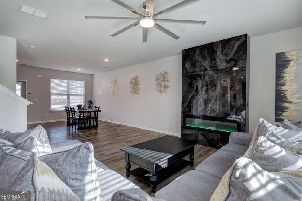 502 Mcginnis CIR Calhoun, GA 30701