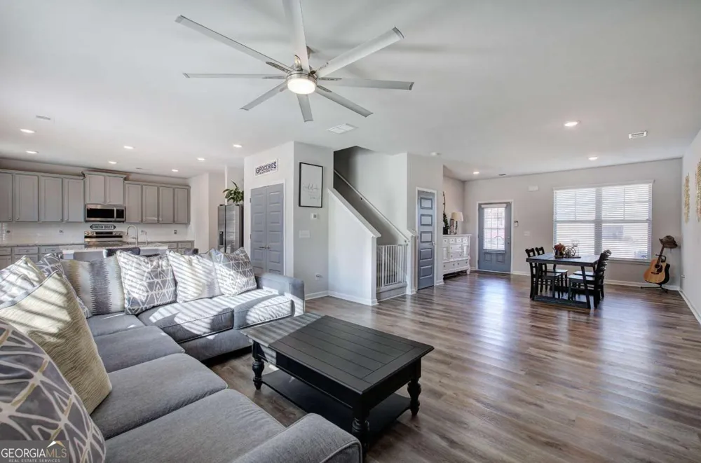 502 Mcginnis CIR Calhoun, GA 30701