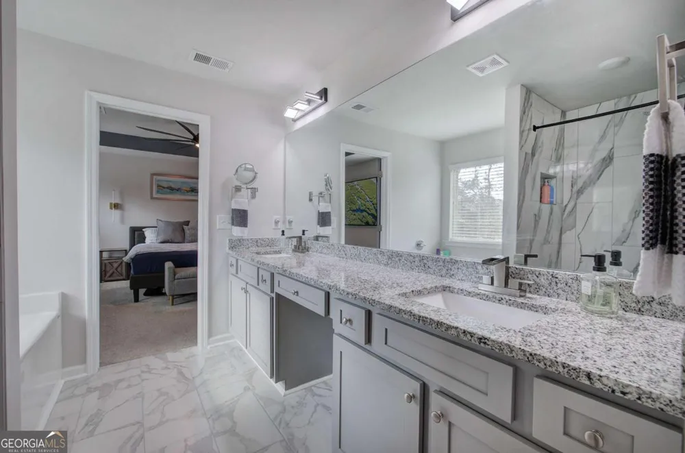 502 Mcginnis CIR Calhoun, GA 30701