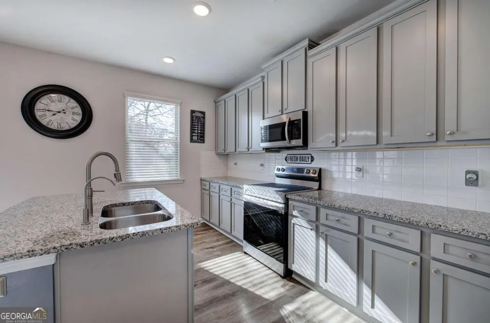 502 Mcginnis CIR Calhoun, GA 30701