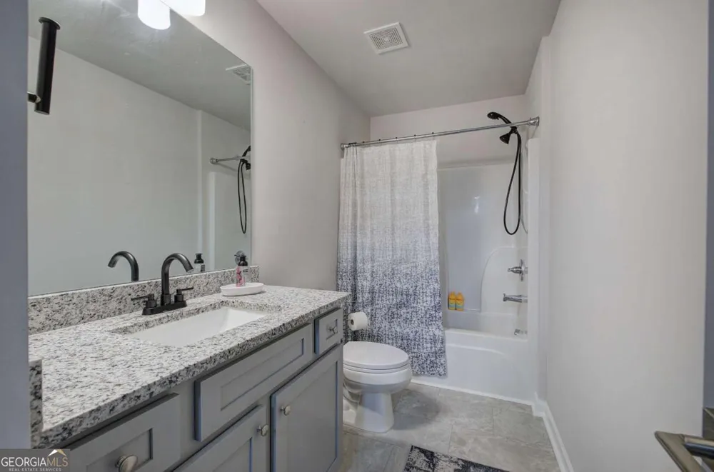 502 Mcginnis CIR Calhoun, GA 30701