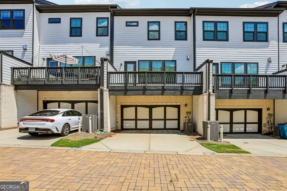 933 Catamaran CT Alpharetta, GA 30005