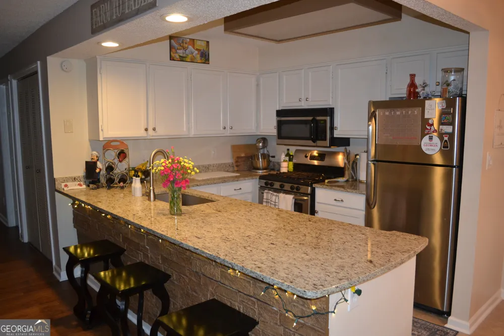 404 Ridgefield DR Peachtree City, GA 30269