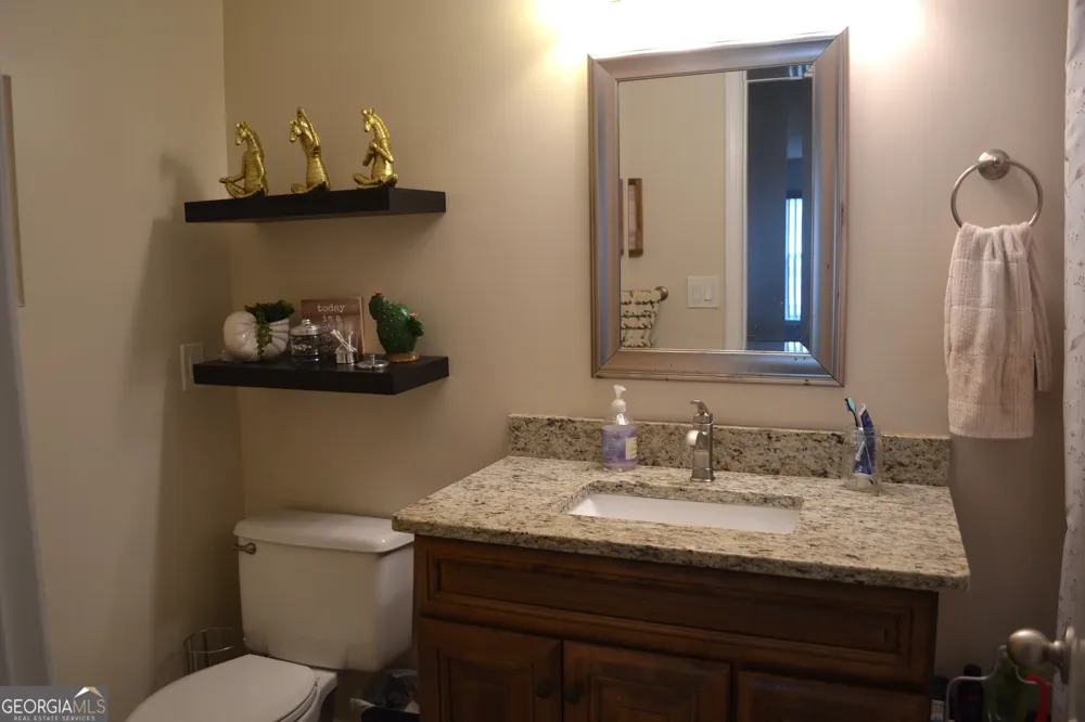 404 Ridgefield DR Peachtree City, GA 30269