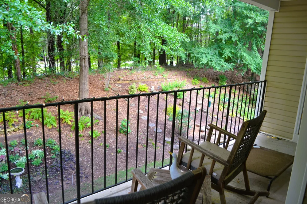 404 Ridgefield DR Peachtree City, GA 30269
