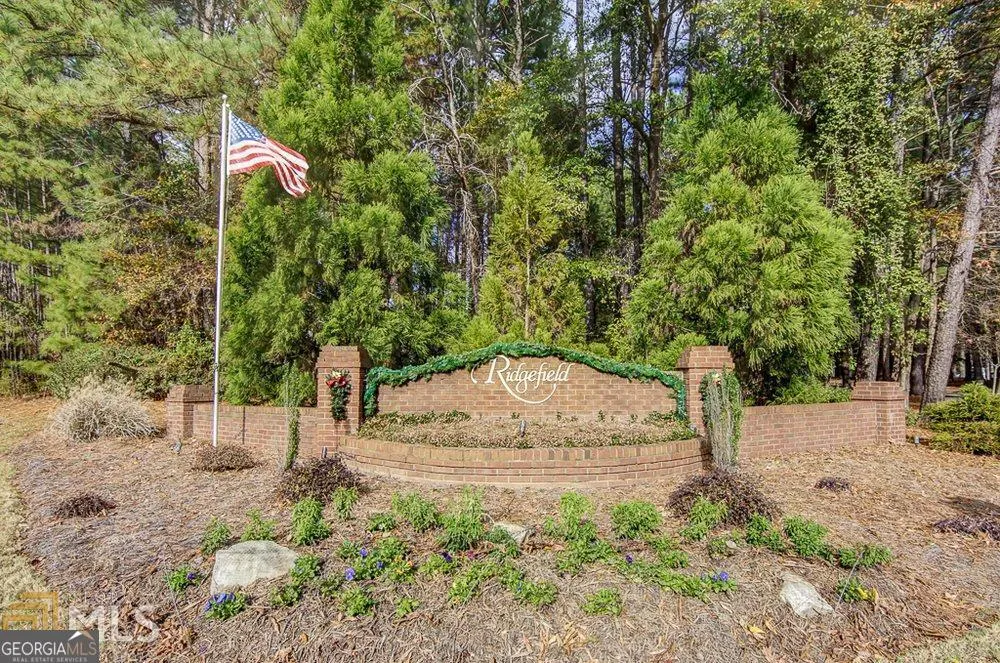 404 Ridgefield DR Peachtree City, GA 30269