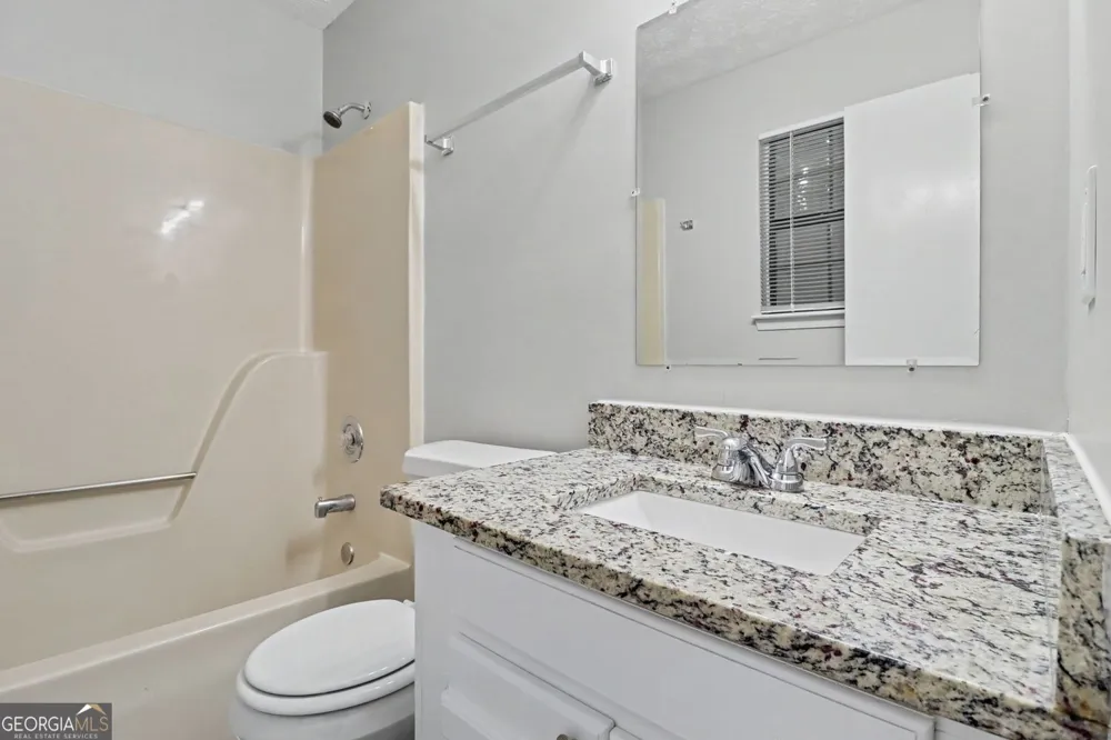 5487 Hall CIR Union City, GA 30291