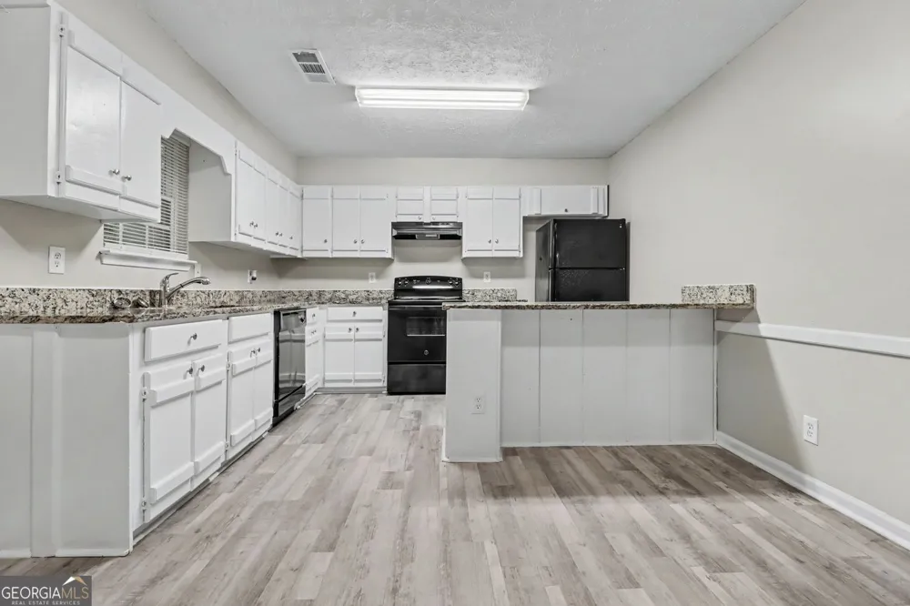 5487 Hall CIR Union City, GA 30291