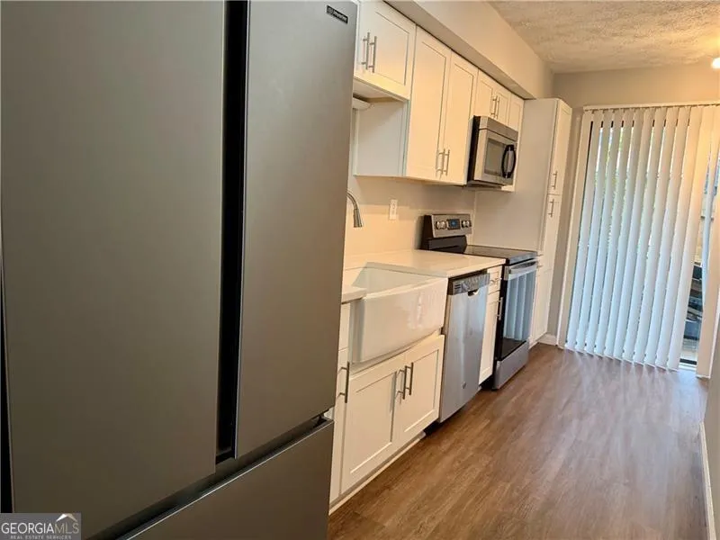 1059 Mariners DR Stone Mountain, GA 30083