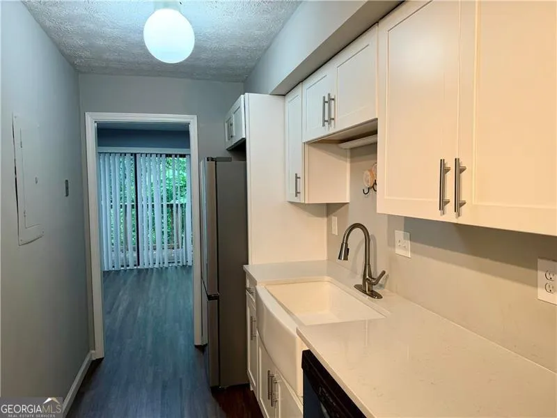 1059 Mariners DR Stone Mountain, GA 30083