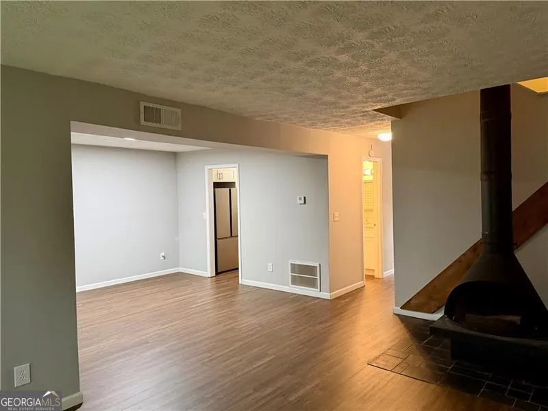 1059 Mariners DR Stone Mountain, GA 30083
