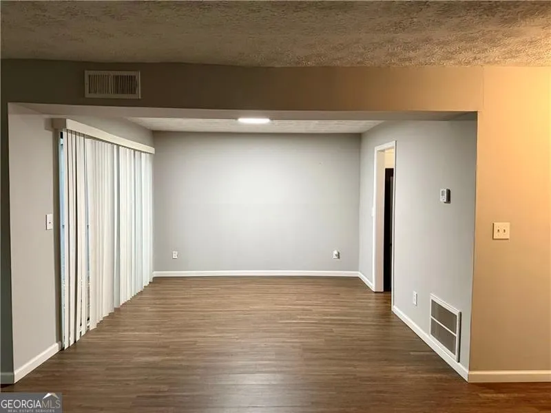 1059 Mariners DR Stone Mountain, GA 30083