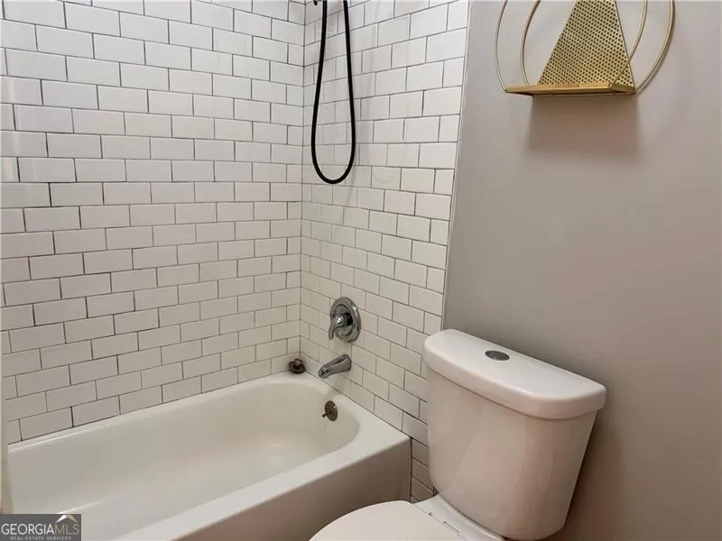 1059 Mariners DR Stone Mountain, GA 30083
