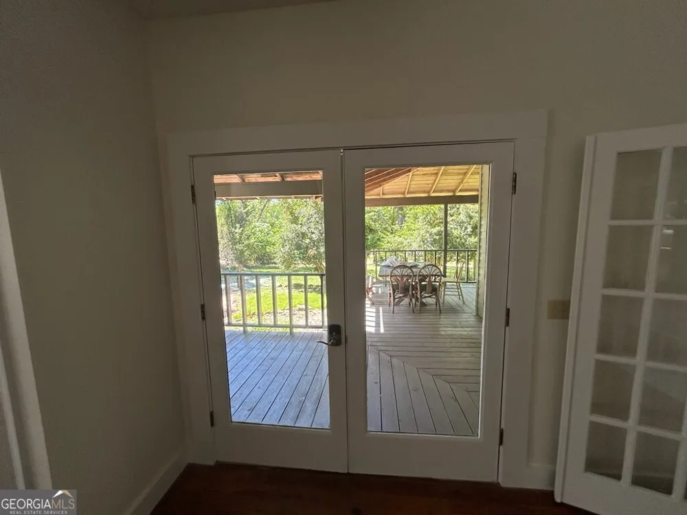 1024 Stonepile RD Clarkesville, GA 30523