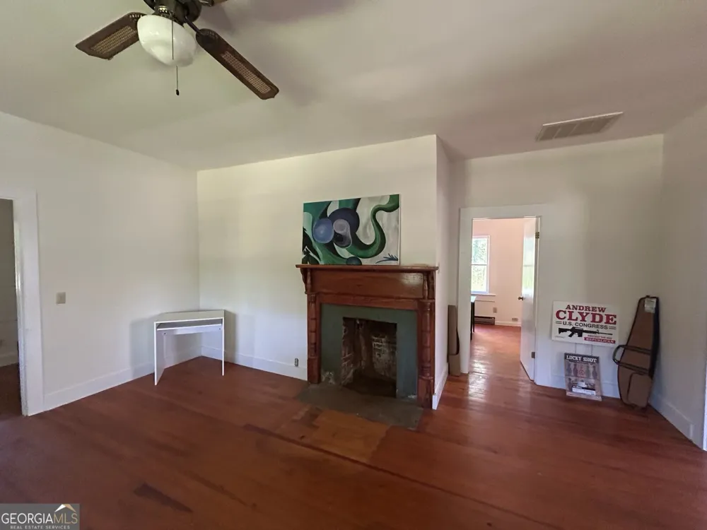 1024 Stonepile RD Clarkesville, GA 30523
