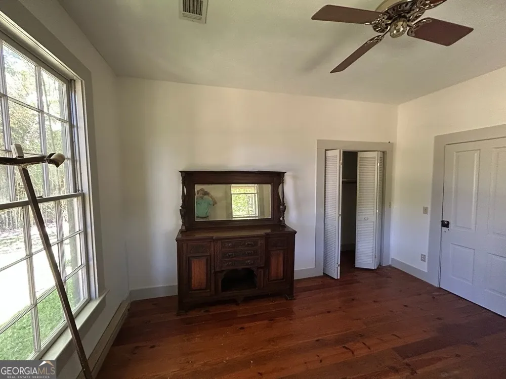 1024 Stonepile RD Clarkesville, GA 30523