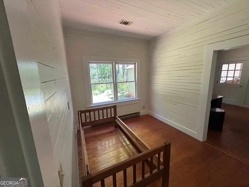 1024 Stonepile RD Clarkesville, GA 30523