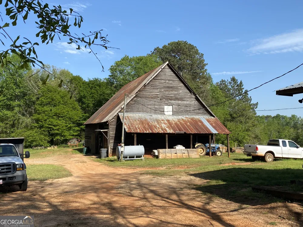 1024 Stonepile RD Clarkesville, GA 30523