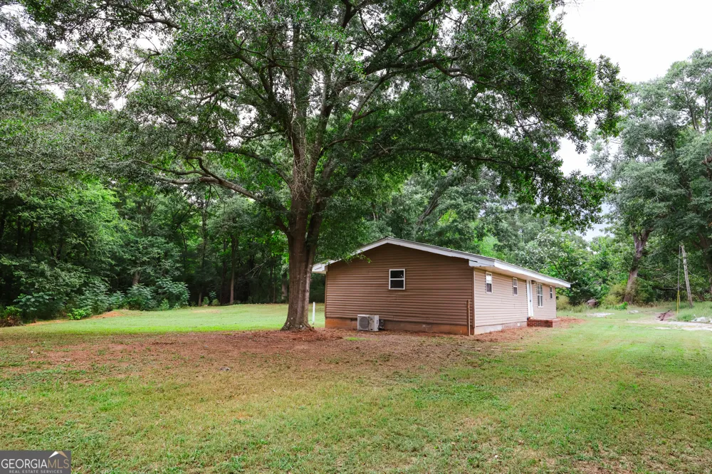 1985 Fork Creek RD Bowman, GA 30624