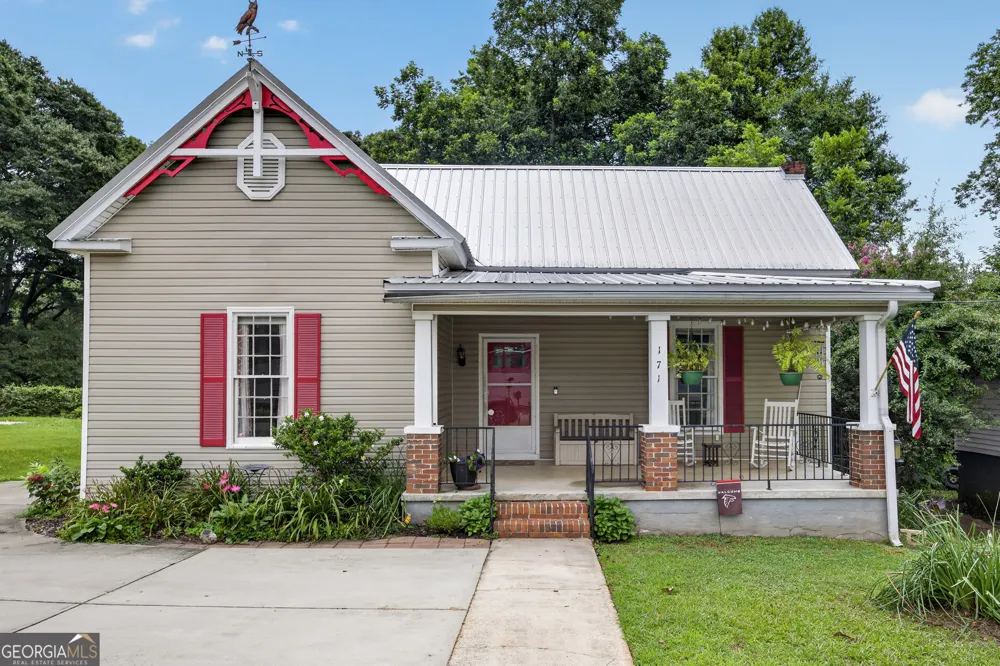 171 NE Broad ST Fairburn, GA 30213